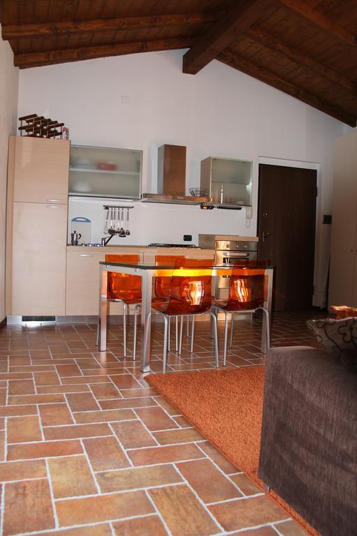 Bilocale Salice Terme Apartamento Exterior foto